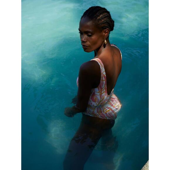 NWT Diarrablu Leila Swimsuit in Blossom Rose Size XL - Picture 7 of 7